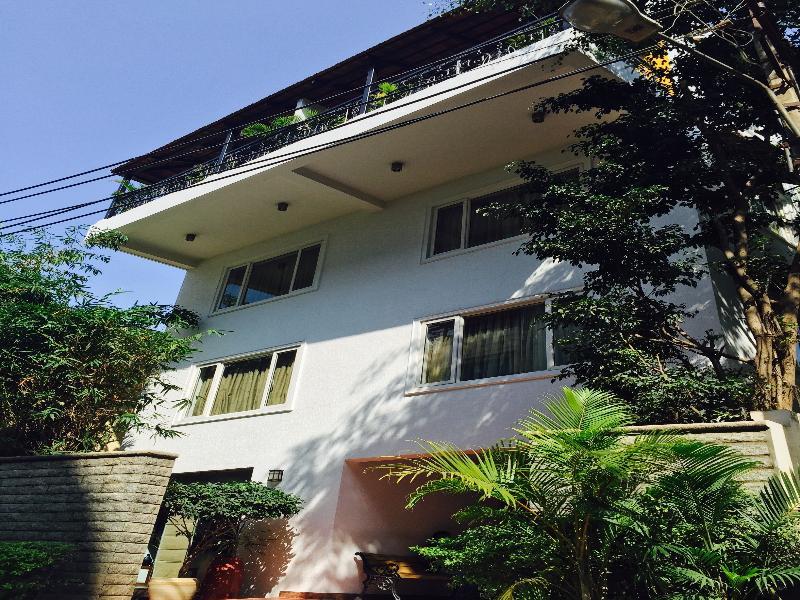 juSTa Off MG Road Hotel Bangalore Exterior foto
