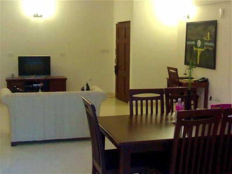 juSTa Off MG Road Hotel Bangalore Cameră foto