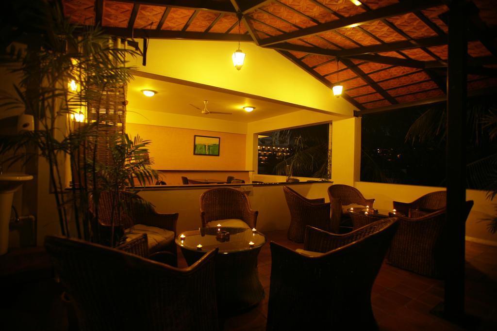 juSTa Off MG Road Hotel Bangalore Exterior foto